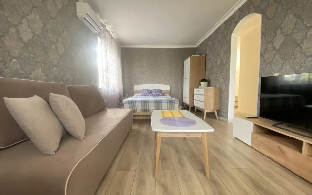U Rechnogo porta nedaleko ot tsentra Kazani Flat