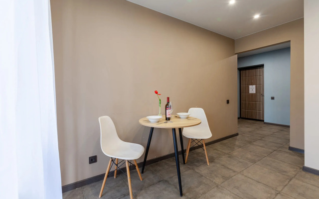 V Tsentre Goroda Apartment