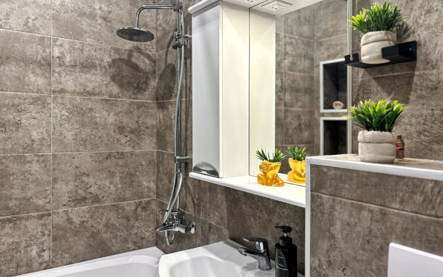 Uyutnye apartamenty na uilice Valentiny Trofimovoy 8 Apartments