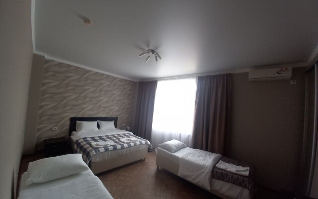 Abrikos Hotel
