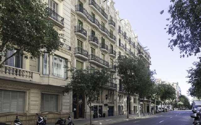 Rambla Paris Apartments