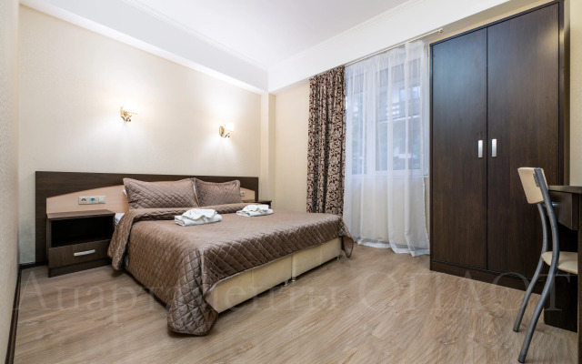 Oplot - S dvumya spal'nyami i vannoj 2 Apartments