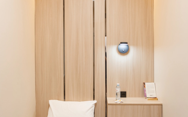 Luxx Aparts Hostel