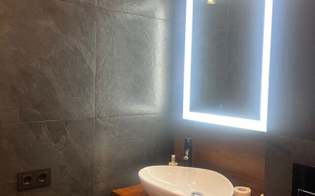 Апартаменты 1002 Верхнеторговая Площадь 4