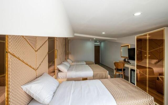 Luxury Airport Hotel by Zazzoni
