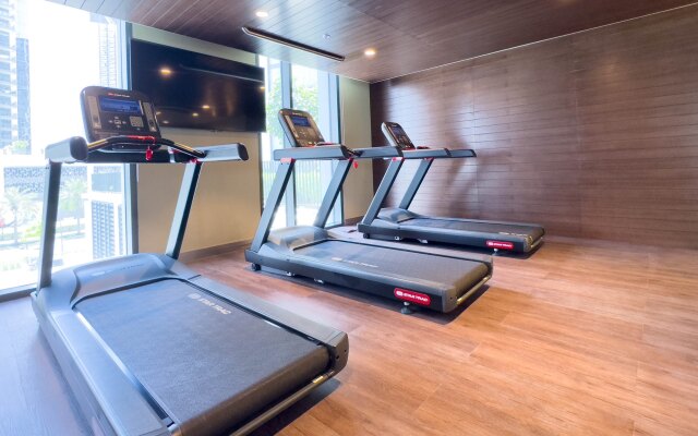 GLOBALSTAY. Creek Edge Tower Elegant Apartment Hotel