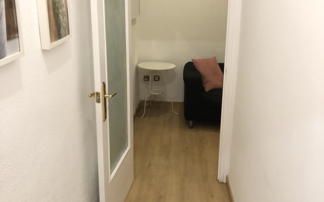Apkeys Sarria Apartments