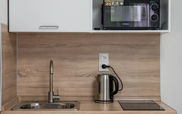 Апартаменты Студия с новым ремонтом у метро