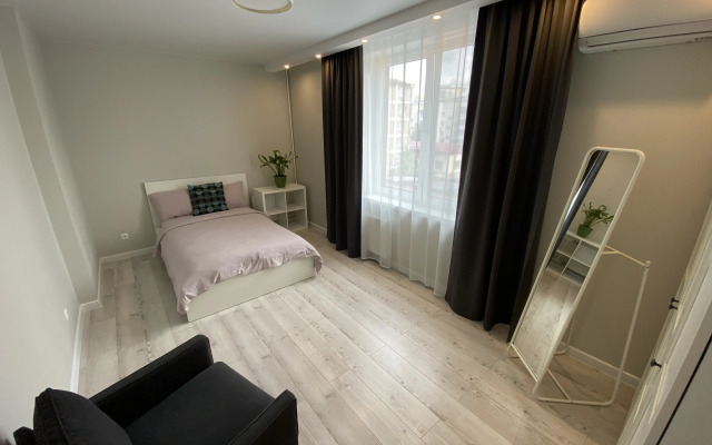 Квартира Комфортная на Бориса Домашникова 22