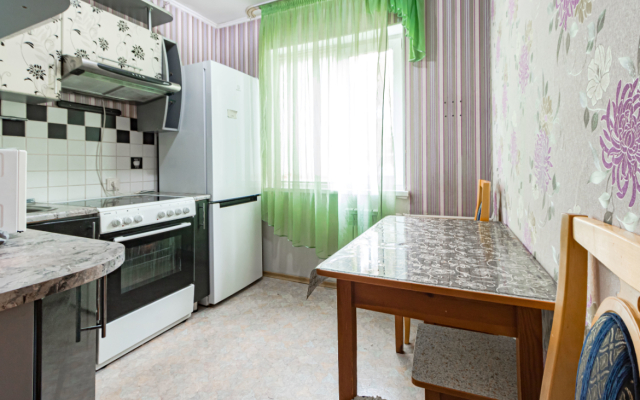 Chistaya Trekhkomnatnaya Flat