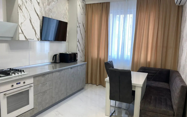 Апартаменты Квартира Изумруд с видом на бассейн у моря