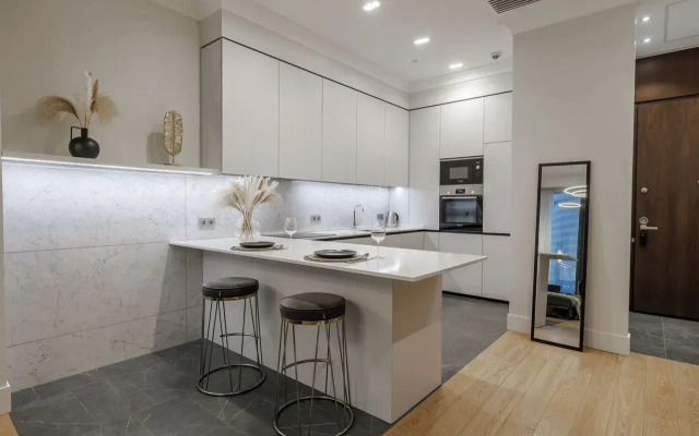 Na 1m Krasnogvardeyskom proyezde 22s2 Apartments