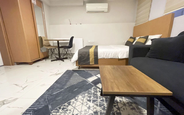 Basement With Fast WiFi And AC Apartments