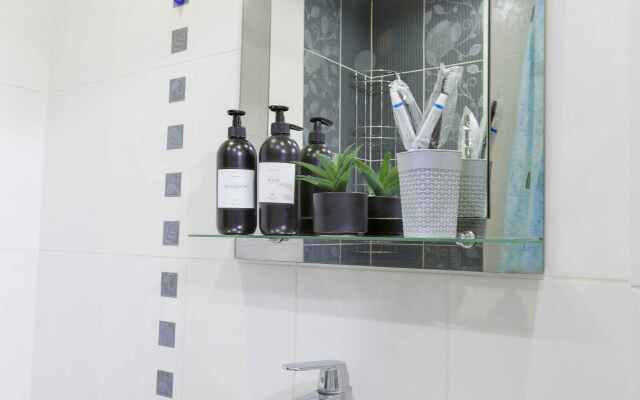 Апартаменты Академика Петрова 16