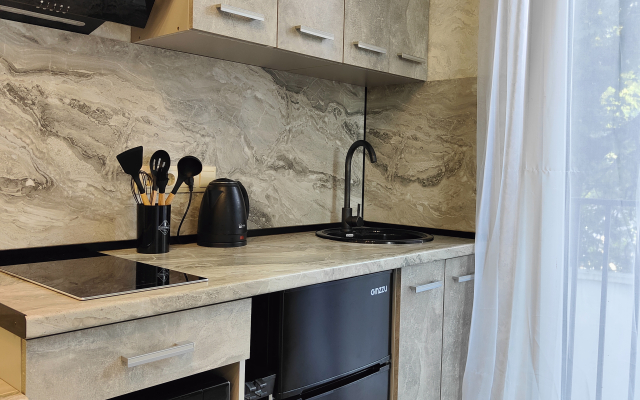 Uyutnaya Studiya S Panoramnymi Oknami Flat