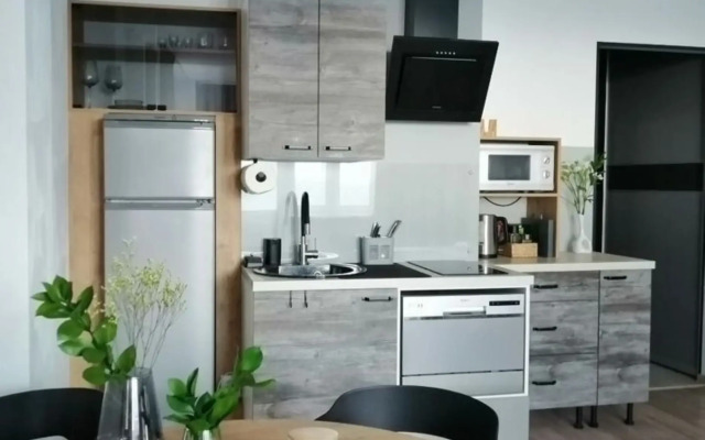 Квартира cо cвежим pемонтом, светлая и чистая