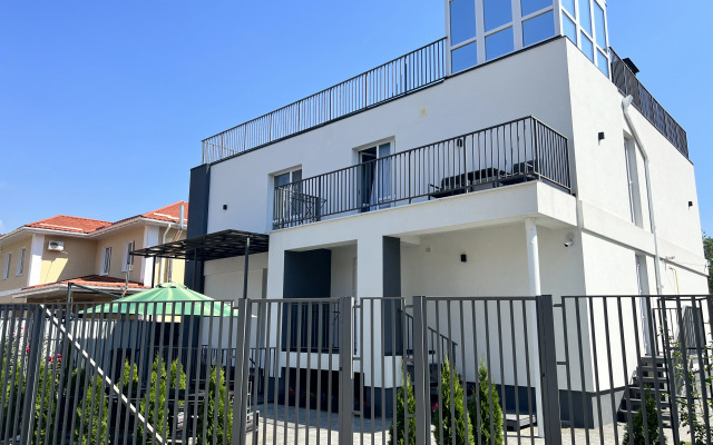 Willa Rose Private House