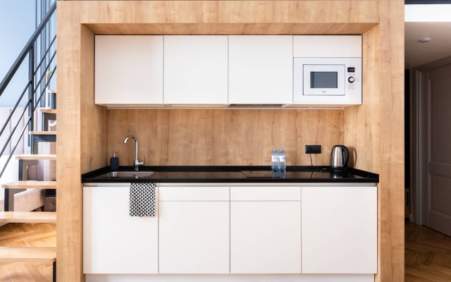 Apartment F12