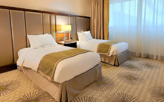 Отель Makkah Al Aziziah Suites