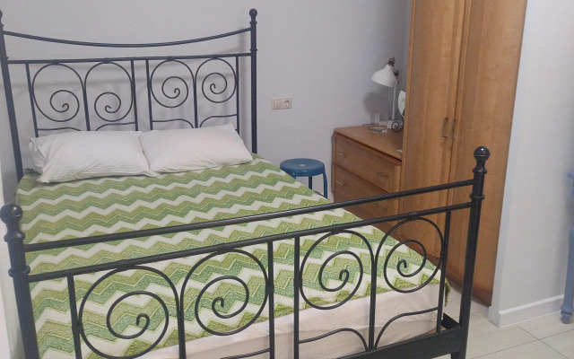 Odnokomnatnaya na Frunze 71 Flat