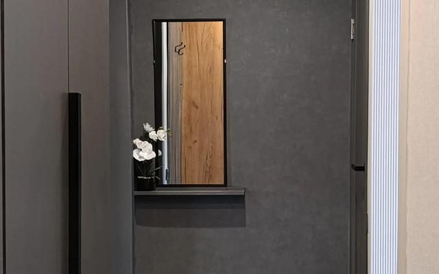 Siniy Aktsent Flat