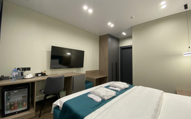 Royal Status Hotel
