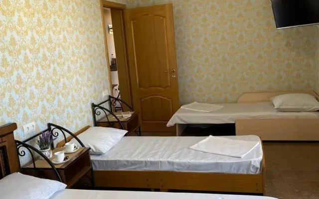 RosaHome Loo Guest house