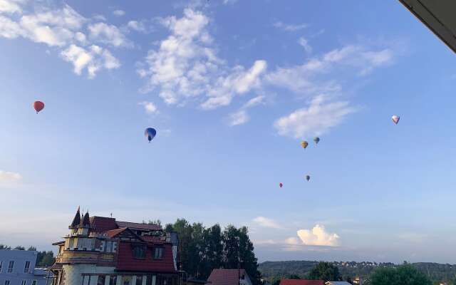 Частный дом с панорамным видом на склонах Яхромы