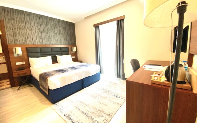 The Bostanci Hotel