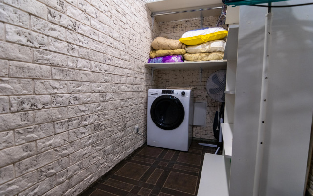 S panoramnym vidom na gorod Apartments