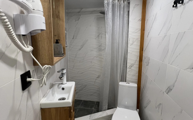 Dvukhurovnevye U Morya Apartments