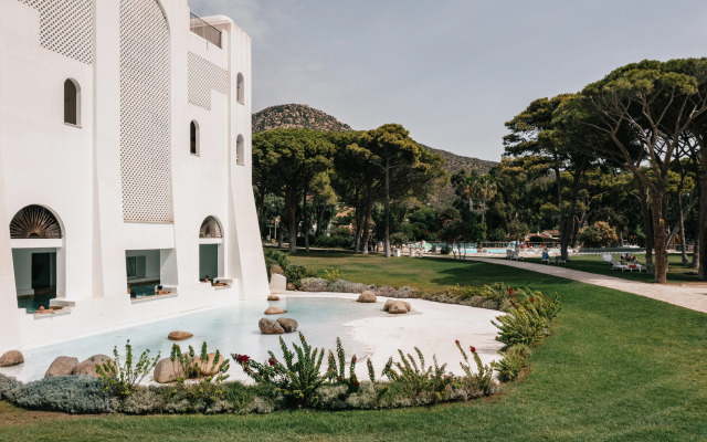 Falkensteiner Resort Capo Boi Hotel