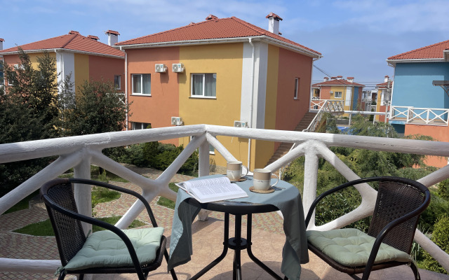 Апартаменты с бассейном и рядом с морем