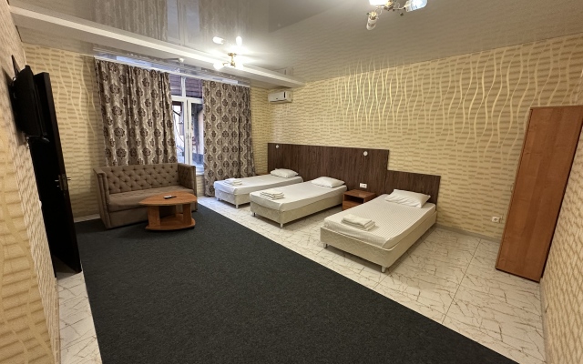 Kub Guest House