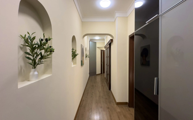 Квартира Дизайнерская на улице 1905 года