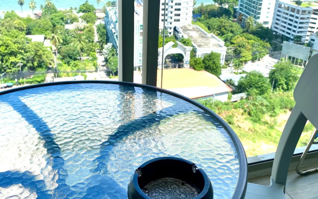 Riviera Wongamat Beach Apartments