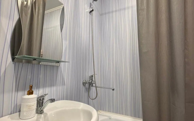 Na Ulitse Chaykovskogo 100/4 Flat