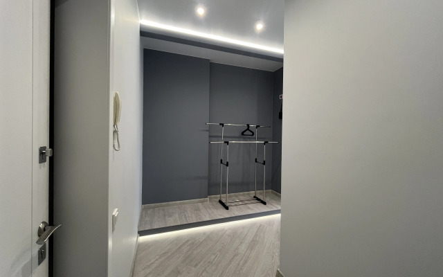 Unique Apart Golubika na PriTomskom ryadom s Kadetskim uchilishchem, LDK i Moskovskoi ploshchadyu na 16 etazhe Na Pritomskoj 31/1 Apartments