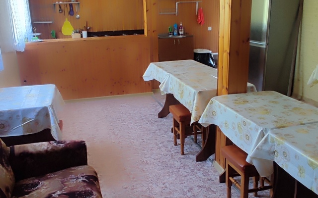 Moskovskiy Guest House
