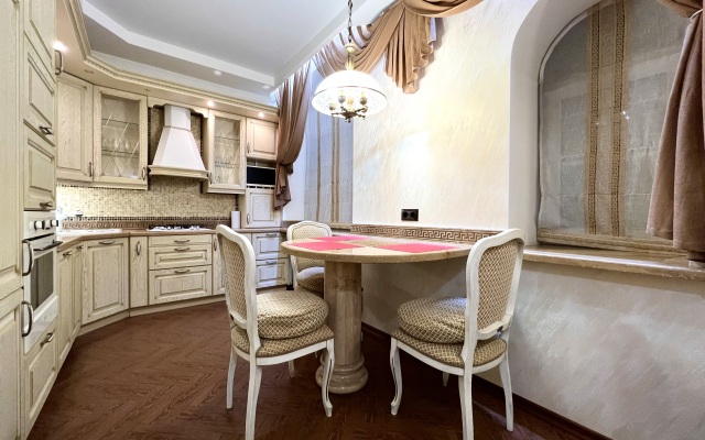 3-komnatnaya Premium Klassa Yarapartments na Sovetskoy 21 Flat