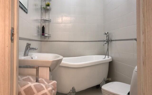 Квартира Светлые Апартаменты на Набережной