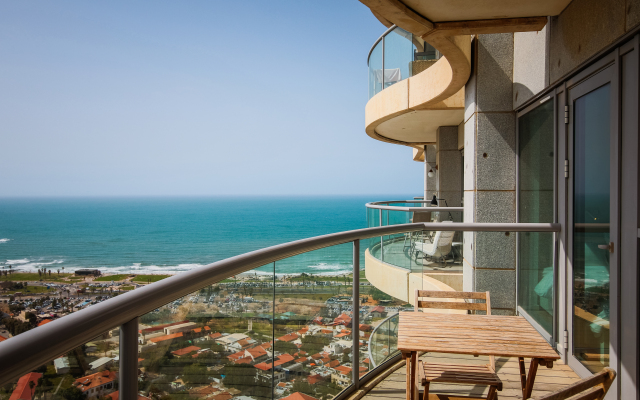 Luxury Condo & Spectacular View by FeelHome Apartments