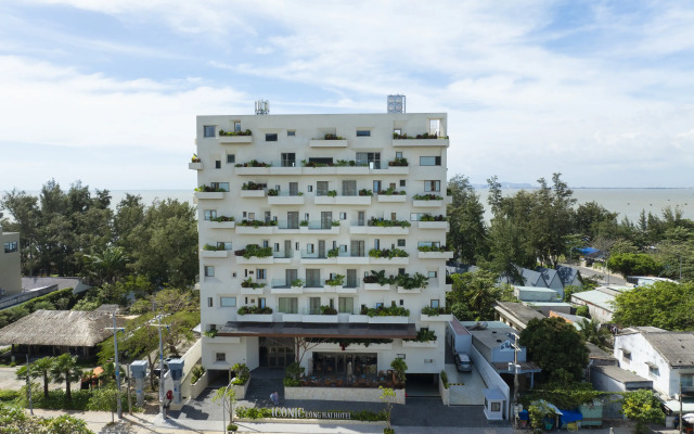 Отель Iconic Long Hai