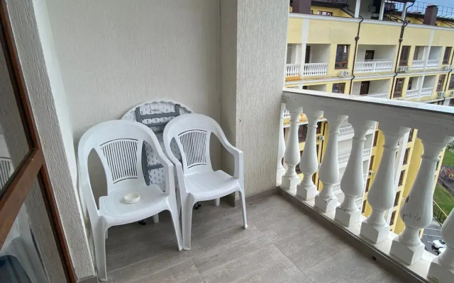 Na Armavirskoy Ulitse 20a Flat