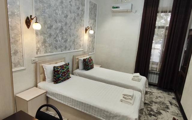 Suzani Samarkand Hostel