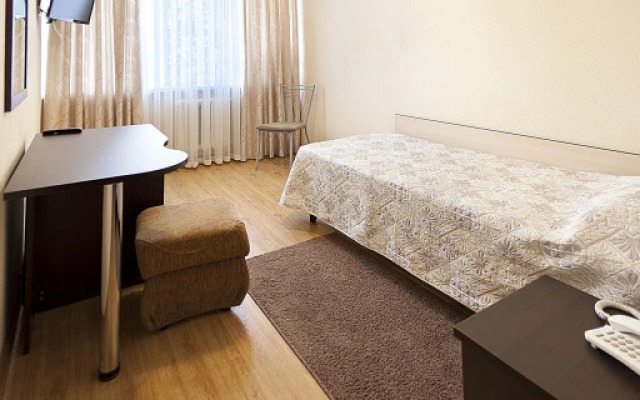 Отель Кавказ