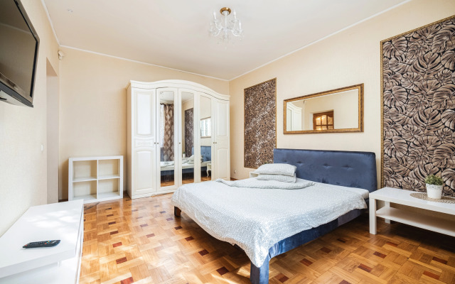 Апартаменты на Захарова