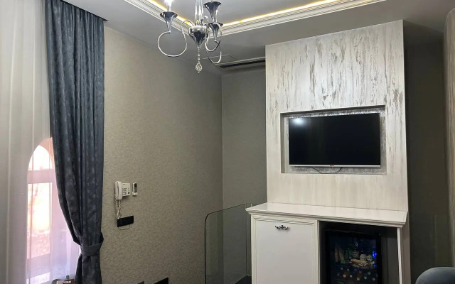 Отель Roma Yerevan & Tours