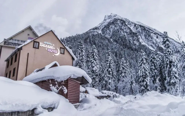 Belye Nochi Hotel