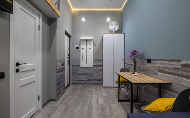 Semeinaya Studiya BombFlat na Gorohovoy Apartments